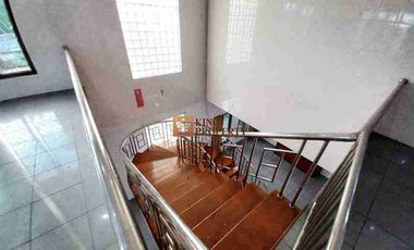 Beli Tanah Gratis Rumah Mewah 2 Lantai SHM Hook di Green Garden - Super Worth It Bebas Banjir