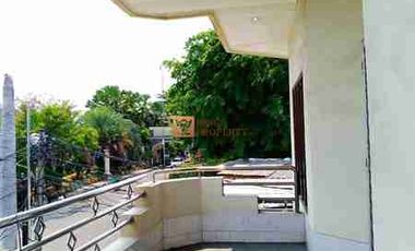 Beli Tanah Gratis Rumah Mewah 2 Lantai SHM Hook di Green Garden - Super Worth It Bebas Banjir