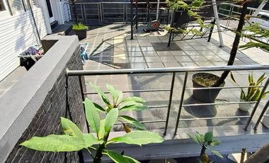 Rumah mewah di Komplek Elite Setraduta