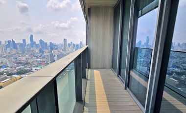 Ultra Luxury Freehold Condo : Banyan Tree Residences Riverside Bangkok, 78 Sqm Like-new, Fl41, river view. Amazing price