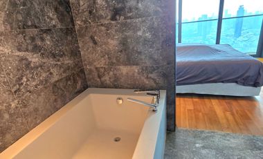 Ultra Luxury Freehold Condo : Banyan Tree Residences Riverside Bangkok, 78 Sqm Like-new, Fl41, river view. Amazing price