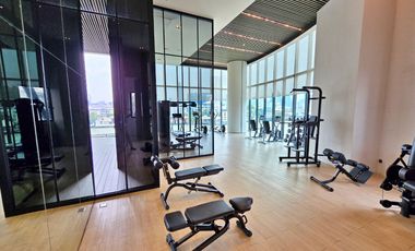Ultra Luxury Freehold Condo : Banyan Tree Residences Riverside Bangkok, 78 Sqm Like-new, Fl41, river view. Amazing price