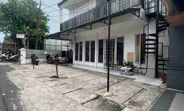 Disewakan Ruang Usaha 7x6 Meter Lokasi Ramai Dan Strategis