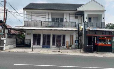 Disewakan Ruang Usaha 7x6 Meter Lokasi Ramai Dan Strategis