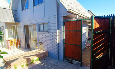 Casa de cuatro dormitorios en Condominio a pasos del Portal Belloto Quilpue