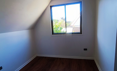 Casa de cuatro dormitorios en Condominio a pasos del Portal Belloto Quilpue