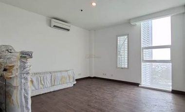 Jarang Ada Sewa 1BR Unfurnished di AKR Gallery West Residence Akses Kolam Renang, Gym, Gazebo Dekat Mall Central Park, Tol, RS Siloam, Puri Indah
