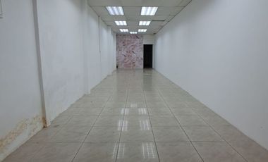 Alquiler Local 150 m² en Centro de Guayaquil, Cerca a Municipio y Correo
