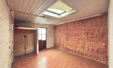 Se vende casa en tranquilo sector Sur de Curicó, calle Carmen, Curicó