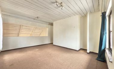 Se vende casa en tranquilo sector Sur de Curicó, calle Carmen, Curicó