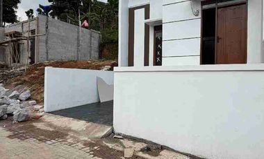 Rumah idaman model Cantik 5jt all in Di Cinunuk