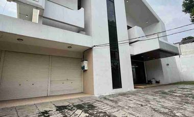 Jual Rumah 2 lantai dijalan Bangka Senopati