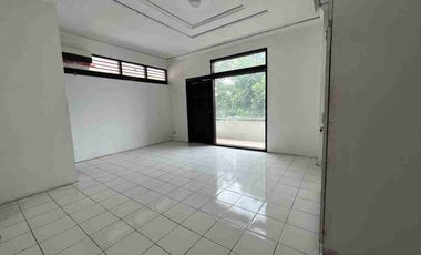 Jual Rumah 2 lantai dijalan Bangka Senopati
