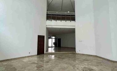 Jual Rumah 2 lantai dijalan Bangka Senopati