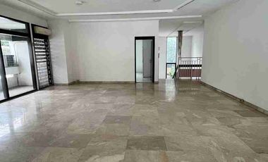 Jual Rumah 2 lantai dijalan Bangka Senopati