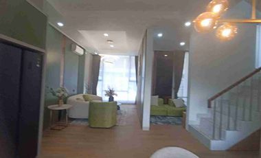 Dijual rumah mewah dengan konsep Green Art Deco Industrial Modern di Palembang