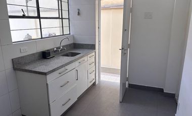 Casa en alquiler a pasos del Hogar de la Madre y Hospital FAP