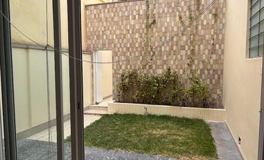 Casa en alquiler a pasos del Hogar de la Madre y Hospital FAP