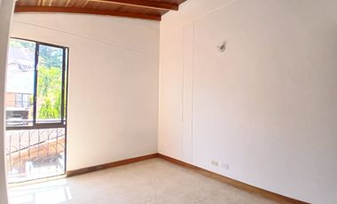 ARRIENDO CASA EN SENDERO BRUJO ENVIGADO