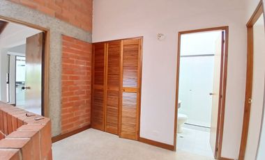 ARRIENDO CASA EN SENDERO BRUJO ENVIGADO
