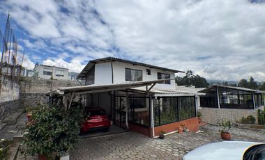 VENTA TERRENO CON CASA INDEPENDIENTE SECTOR CONOCOTO