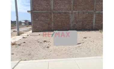 Venta Terreno En Esquina - 3Era Etapa. Urb. Casuarinas//ID:1180318