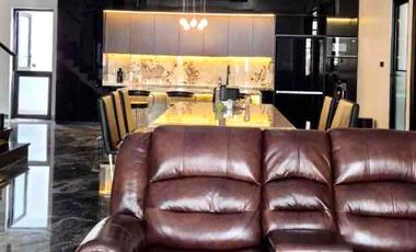 Jual  Rumah Lux LT 228M2 Green Living di Cluster Elite Jakbar