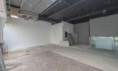 Local Comercial en Renta Bosques de las Lomas 350 m²