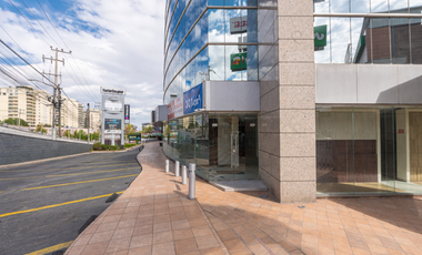 Local Comercial en Renta Bosques de las Lomas | 301 m²