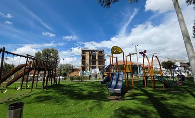 Suite en Preventa Av. 1 de Mayo, Cuenca | Frente al Río Yanuncay