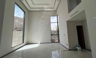 RESIDENCIA EXCLUSIVA EN VENTA