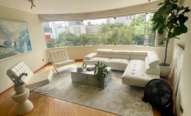 “Departamento en Miraflores - amplio, iluminado, con 2 cocheras y a 1 cuadra de parque”