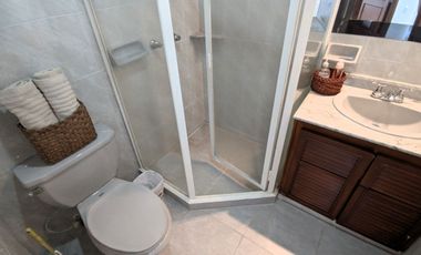 Elegante aparta-Estudio en arriendo en Pozos Colorados, a una cuadra del mar