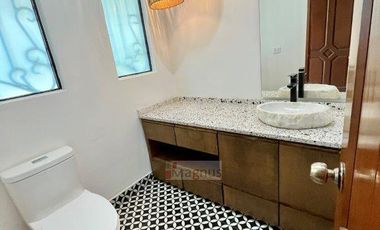 Residencia de Lujo en Altozano | 5 Recámaras + Depa Independiente | $27,500.00