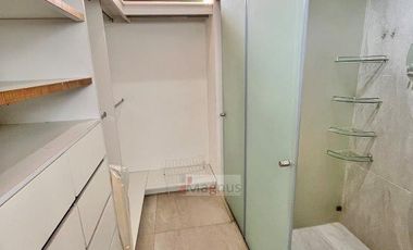 Residencia de Lujo en Altozano | 5 Recámaras + Depa Independiente | $27,500.00
