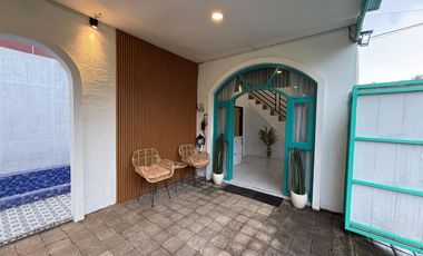 RUMAH VILLA KOTA BATU DIJUAL CEPAT VILLA BUTUH UANG BU