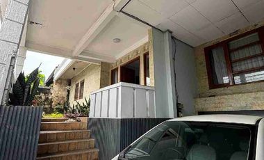 Rumah Luas Komplek Megapolitan Cinere Harga Siap Nego