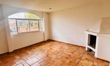 Amplia casa en renta, en residencial San José Toluca, a 10 minutos de aeropuerto