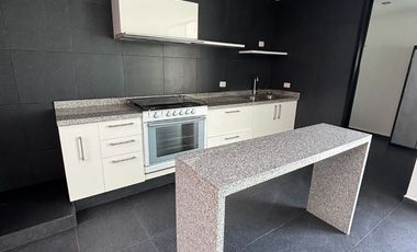 Renta loft amplio, de 2 plantas. Residencial San Angel. Atrás de IBERO