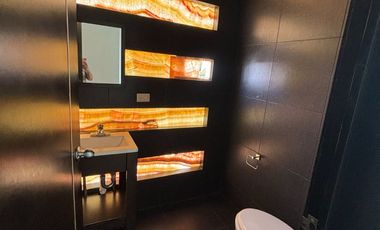 Renta loft amplio, de 2 plantas. Residencial San Angel. Atrás de IBERO