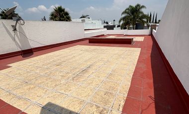 Renta loft amplio, de 2 plantas. Residencial San Angel. Atrás de IBERO