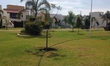 Renta loft amplio, de 2 plantas. Residencial San Angel. Atrás de IBERO
