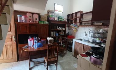 Rumah Etnik Modern di Pusat Kota Purwodadi, Hunian Luas Strategis Selangkah ke Jl. Untung Suropati