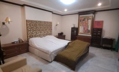 DIJUAL – Gedung 5 Lantai Area Tanah Abang, Jakarta Pusat