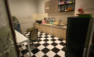 Cocok untuk Kantor atau Tempat Tinggal, Rumah di Jalan Raya Tebet Jaksel DIJUAL