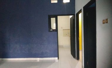 Di Sewakan Rumah 2Lantai 3Kamar Dekat Stasiun Depok di PERMATA DEPOK