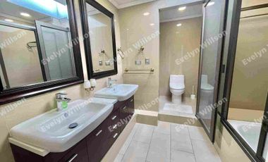 Se arrienda espectacular casa con 5D, ubicacion privilegiada a un precio unico!!