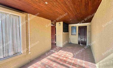 Se arrienda espectacular casa con 5D, ubicacion privilegiada a un precio unico!!