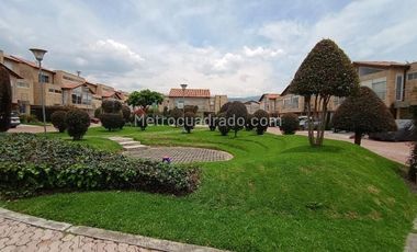 ARRIENDO CASA PARQUES DEL NOGAL – CHIA