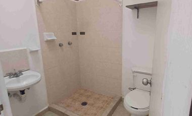 Rento casa en privada con vigilancia y alberca comun